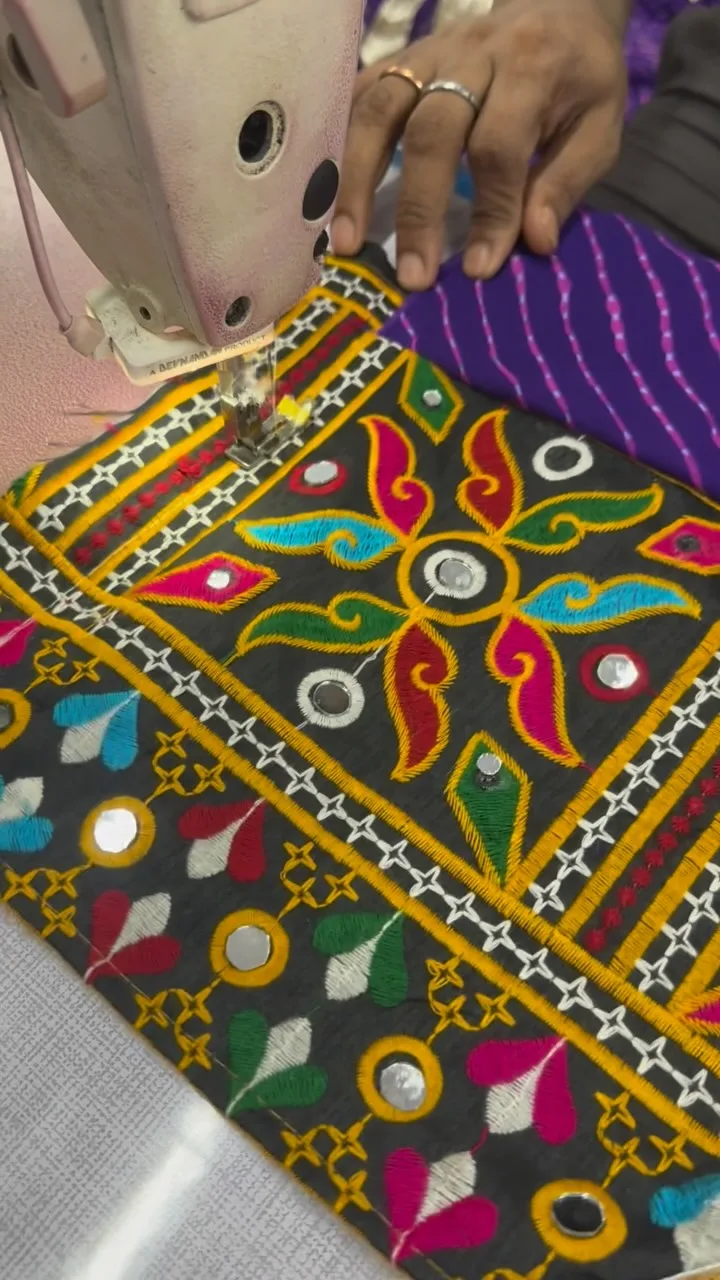 Zamkudi Closet 530246096 17898027201258258 6454055943679573869 n