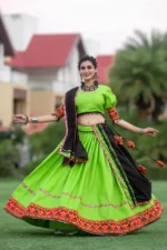 Parrot Green-Black Gamthi Work Chaniya Choli for Navratri - Image 4