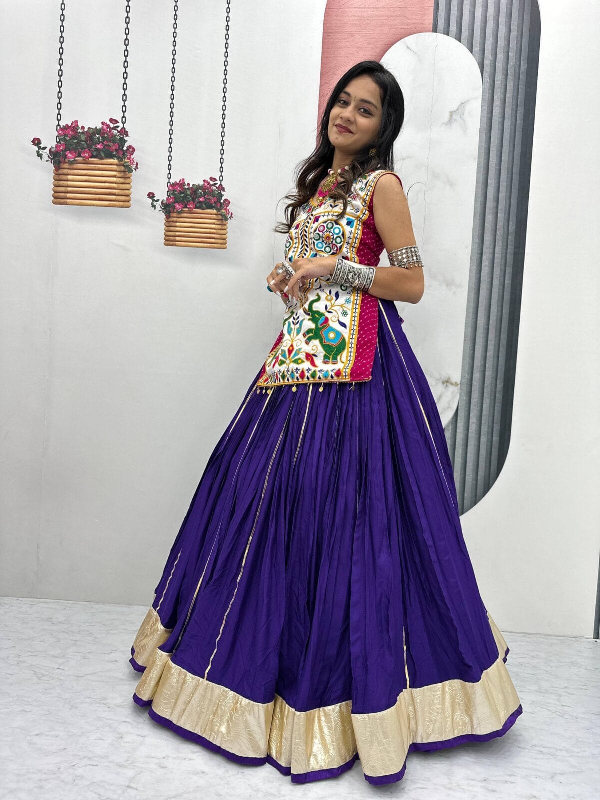 Gamthi Mirror Work